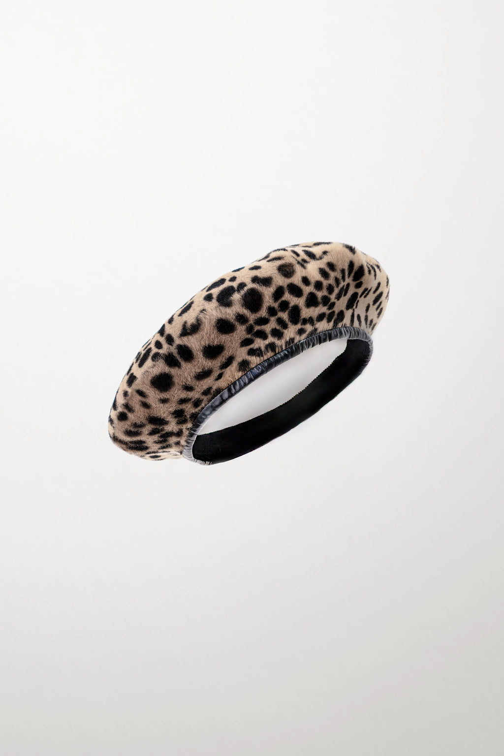 Hat in Shearling with Jaguar Print
